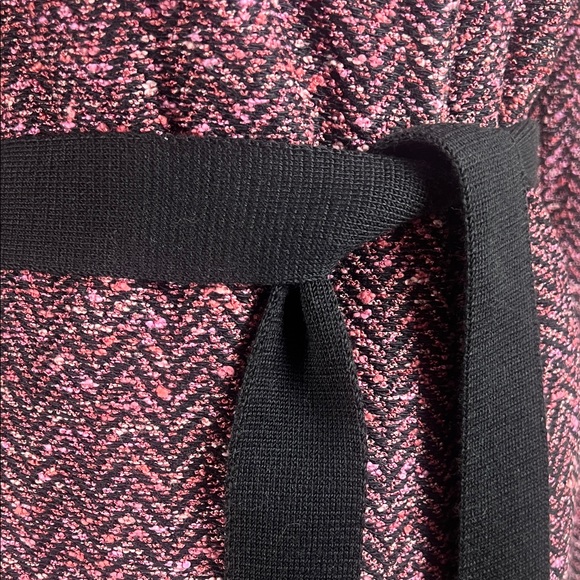 ST. JOHN • Women's Herringbone Jacket with Belt - Picture 3 of 7